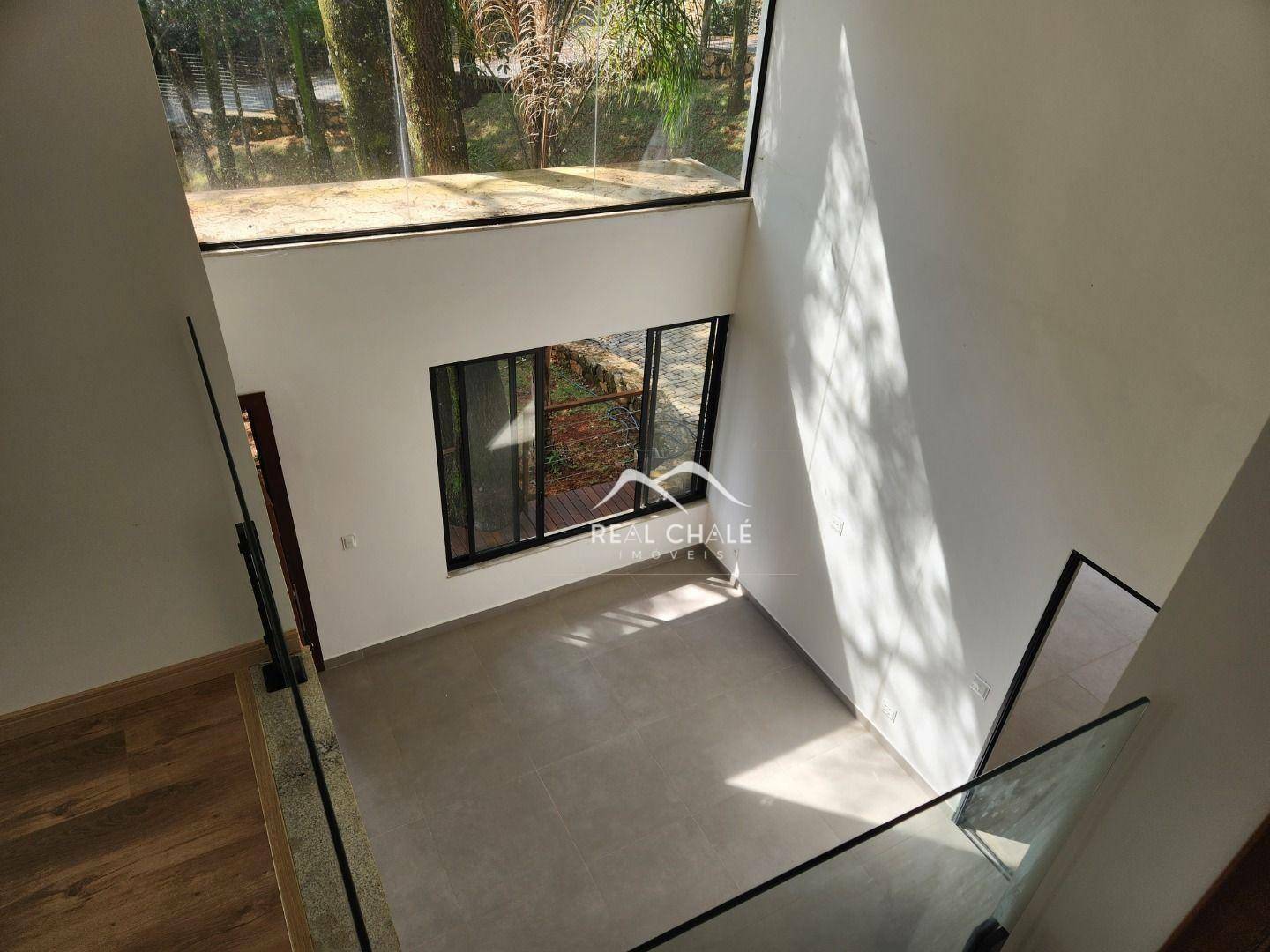 Casa à venda com 4 quartos, 250m² - Foto 17