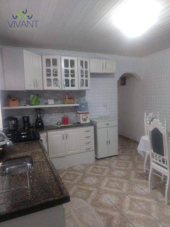 Casa à venda com 2 quartos, 64m² - Foto 6