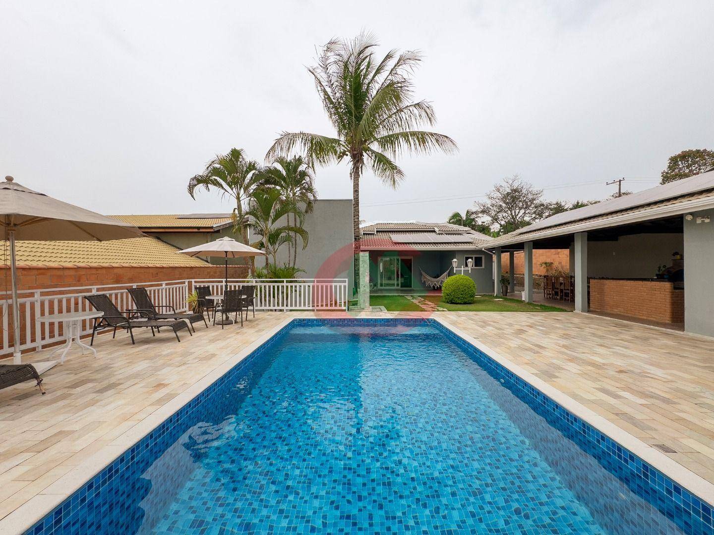 Chácara, 4 quartos, 1000 m² - Foto 1