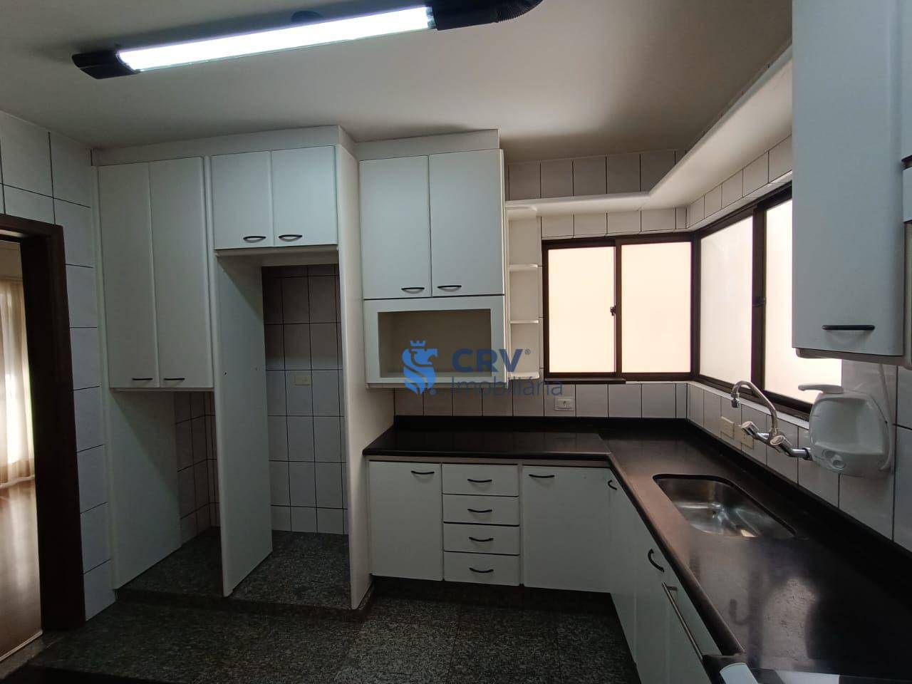 Apartamento à venda com 3 quartos, 160m² - Foto 16