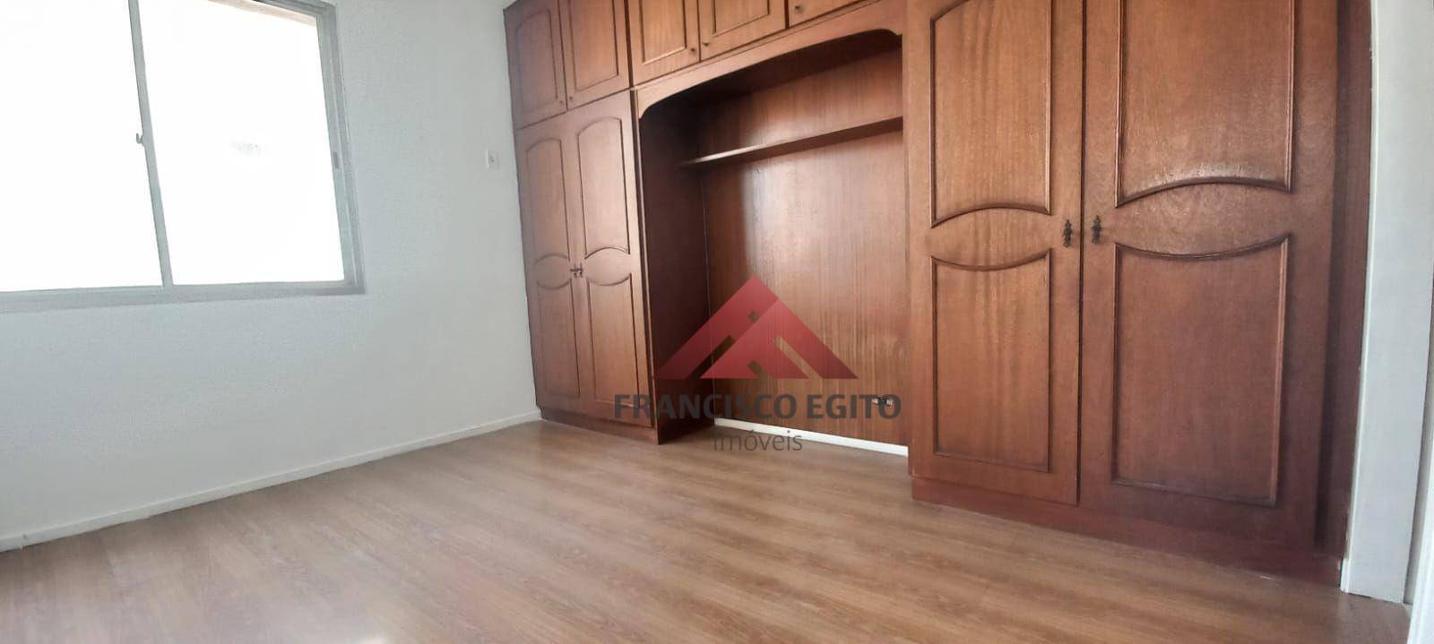 Apartamento à venda com 3 quartos, 140m² - Foto 4