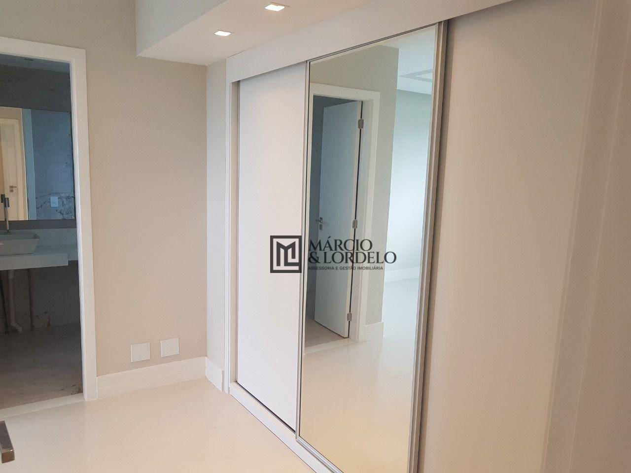 Apartamento à venda com 3 quartos, 134m² - Foto 8