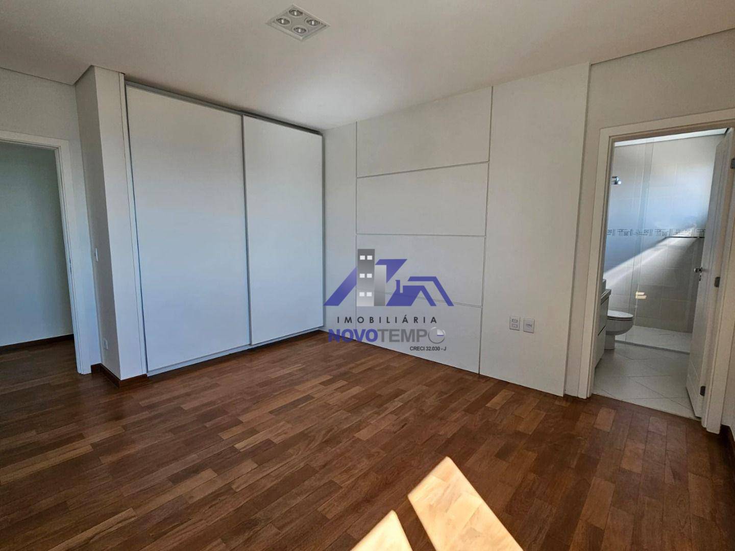 Casa de Condomínio à venda com 4 quartos, 532m² - Foto 23