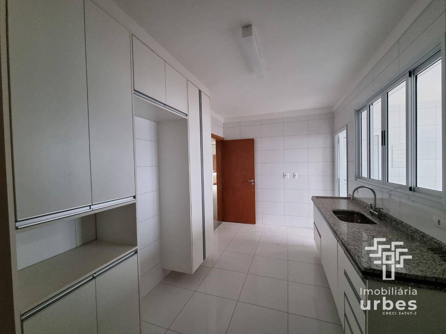 Apartamento à venda com 3 quartos, 153m² - Foto 11