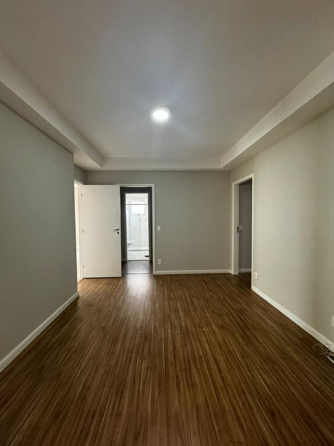 Apartamento para alugar com 3 quartos, 232m² - Foto 20