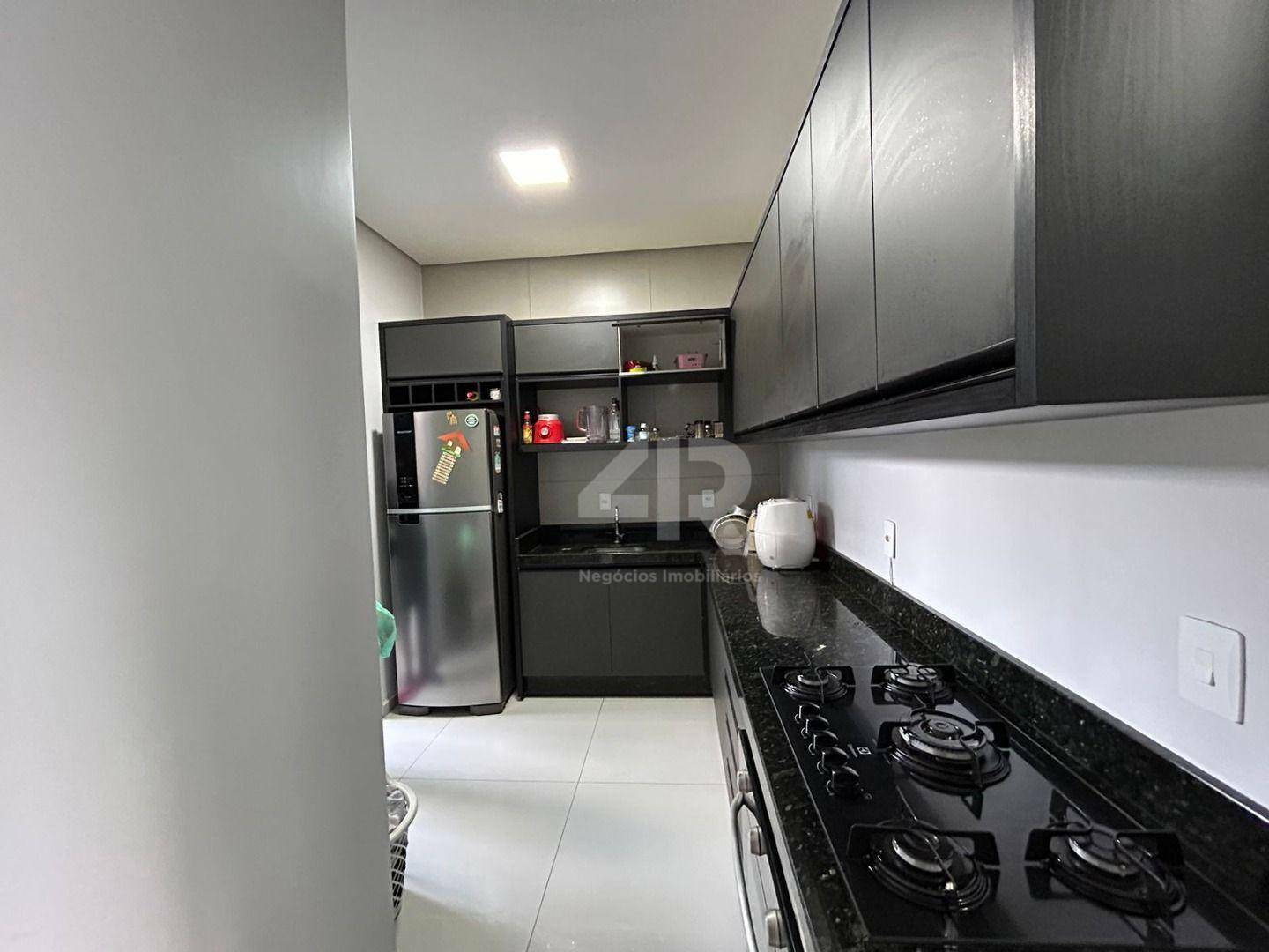 Casa à venda com 2 quartos, 65m² - Foto 5