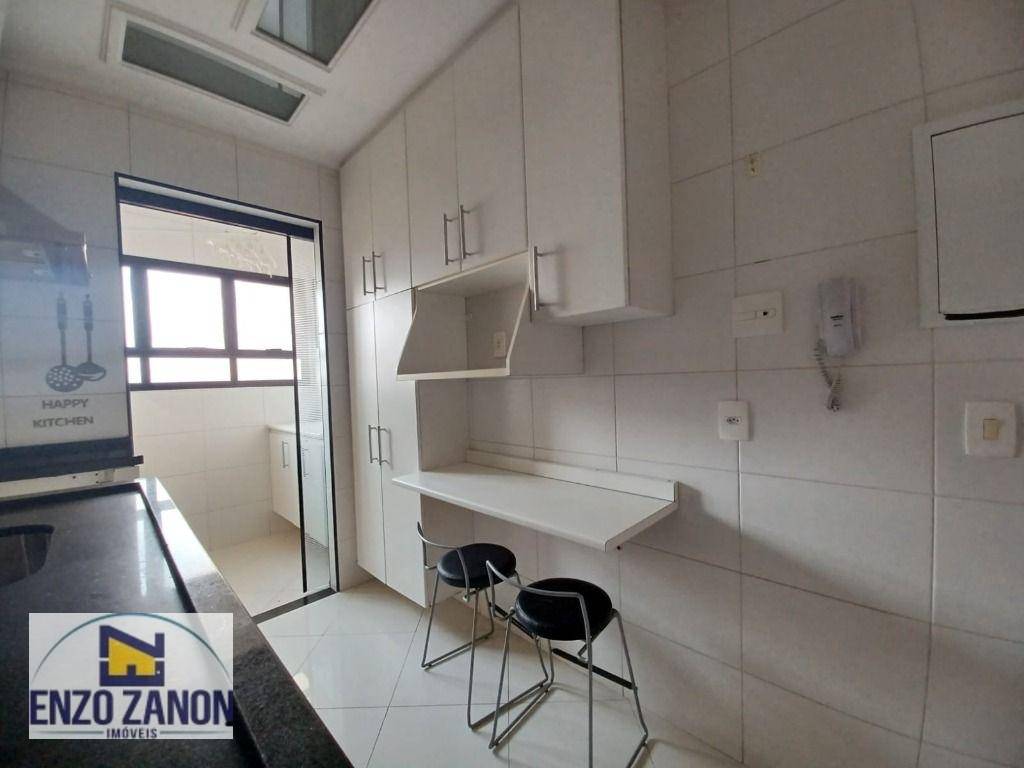 Apartamento à venda com 2 quartos, 68m² - Foto 10