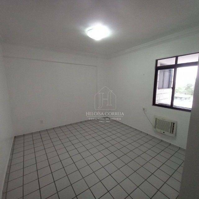 Apartamento para alugar com 3 quartos, 228m² - Foto 7