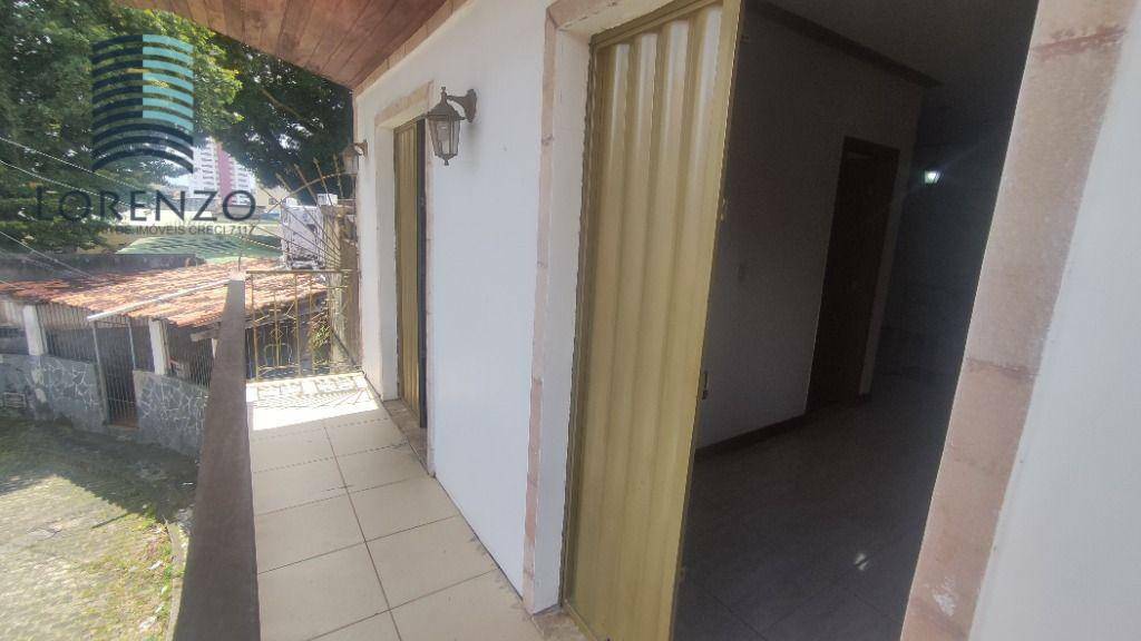 Casa à venda com 4 quartos, 300m² - Foto 21