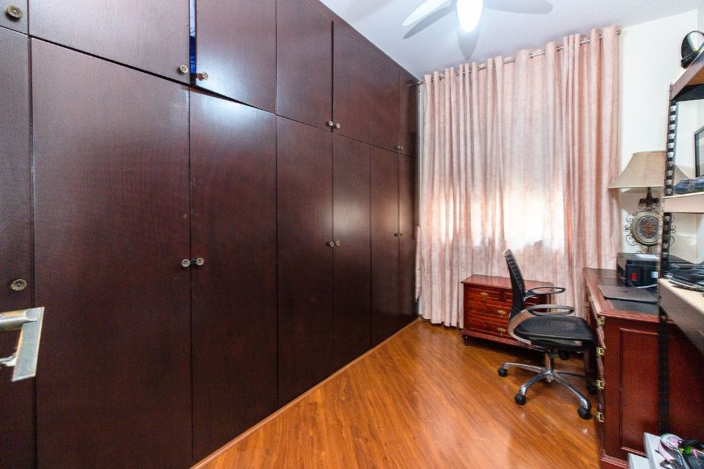 Apartamento à venda com 3 quartos, 156m² - Foto 12