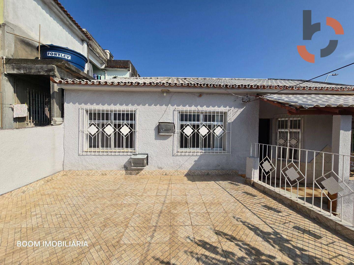 Casa à venda e aluguel com 3 quartos, 128m² - Foto 9