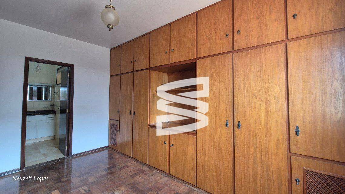 Casa à venda com 3 quartos, 134m² - Foto 13