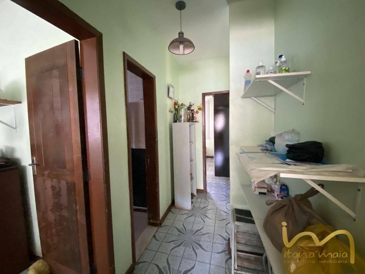 Casa à venda com 8 quartos, 380m² - Foto 7