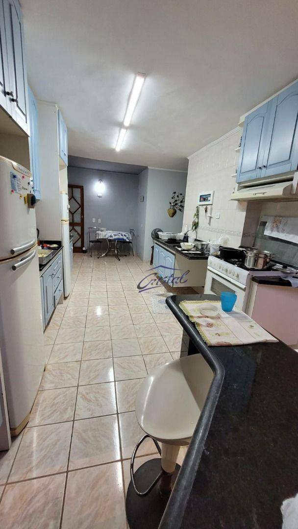 Apartamento à venda com 4 quartos, 151m² - Foto 17