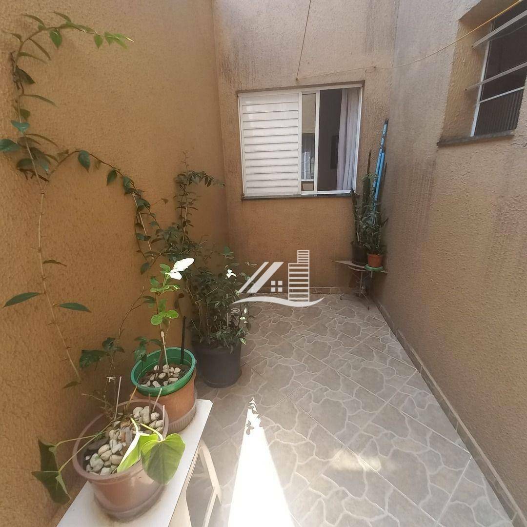 Apartamento à venda com 3 quartos, 75m² - Foto 18