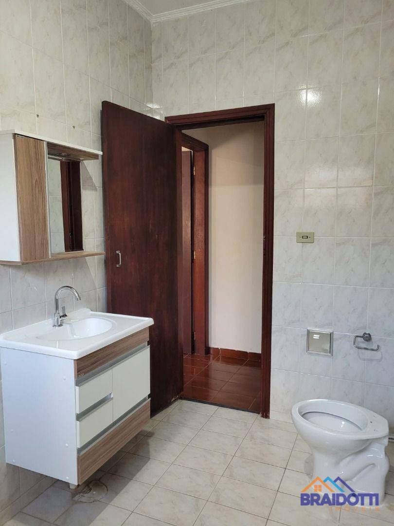 Casa à venda com 2 quartos, 125m² - Foto 11