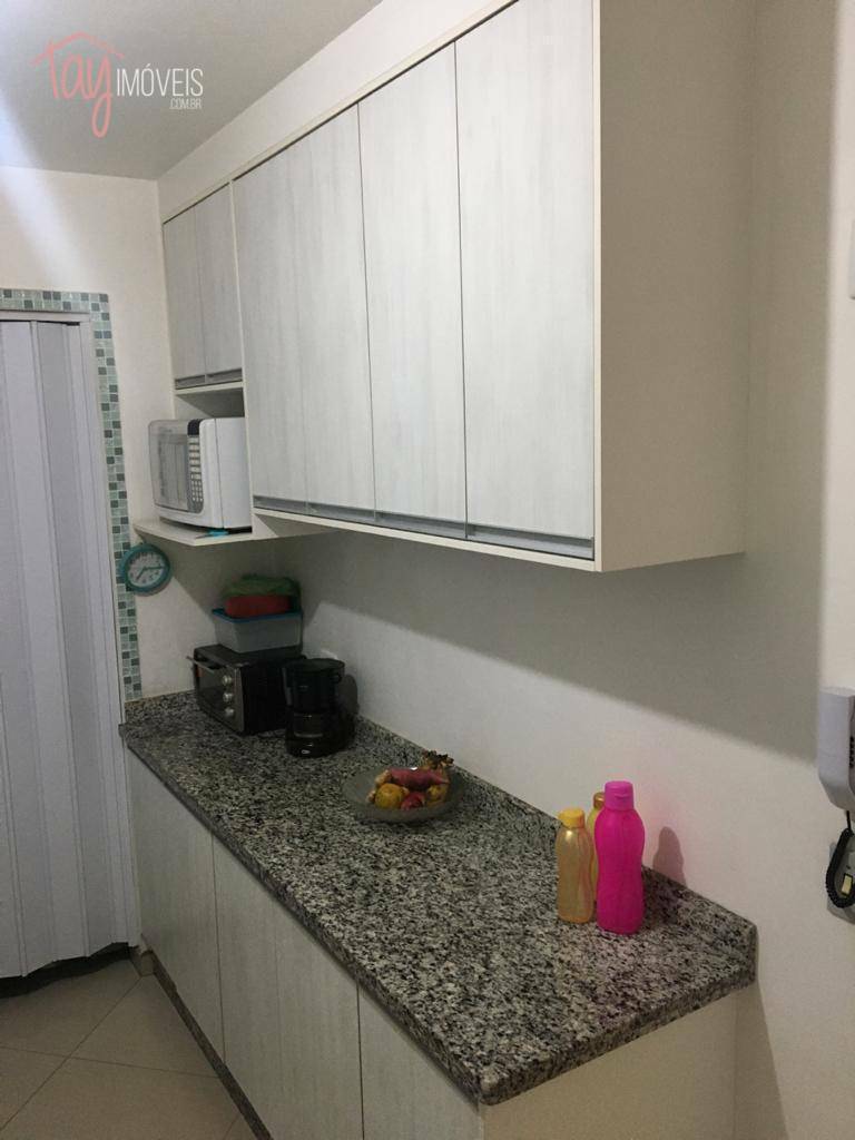 Apartamento à venda com 2 quartos, 72m² - Foto 13