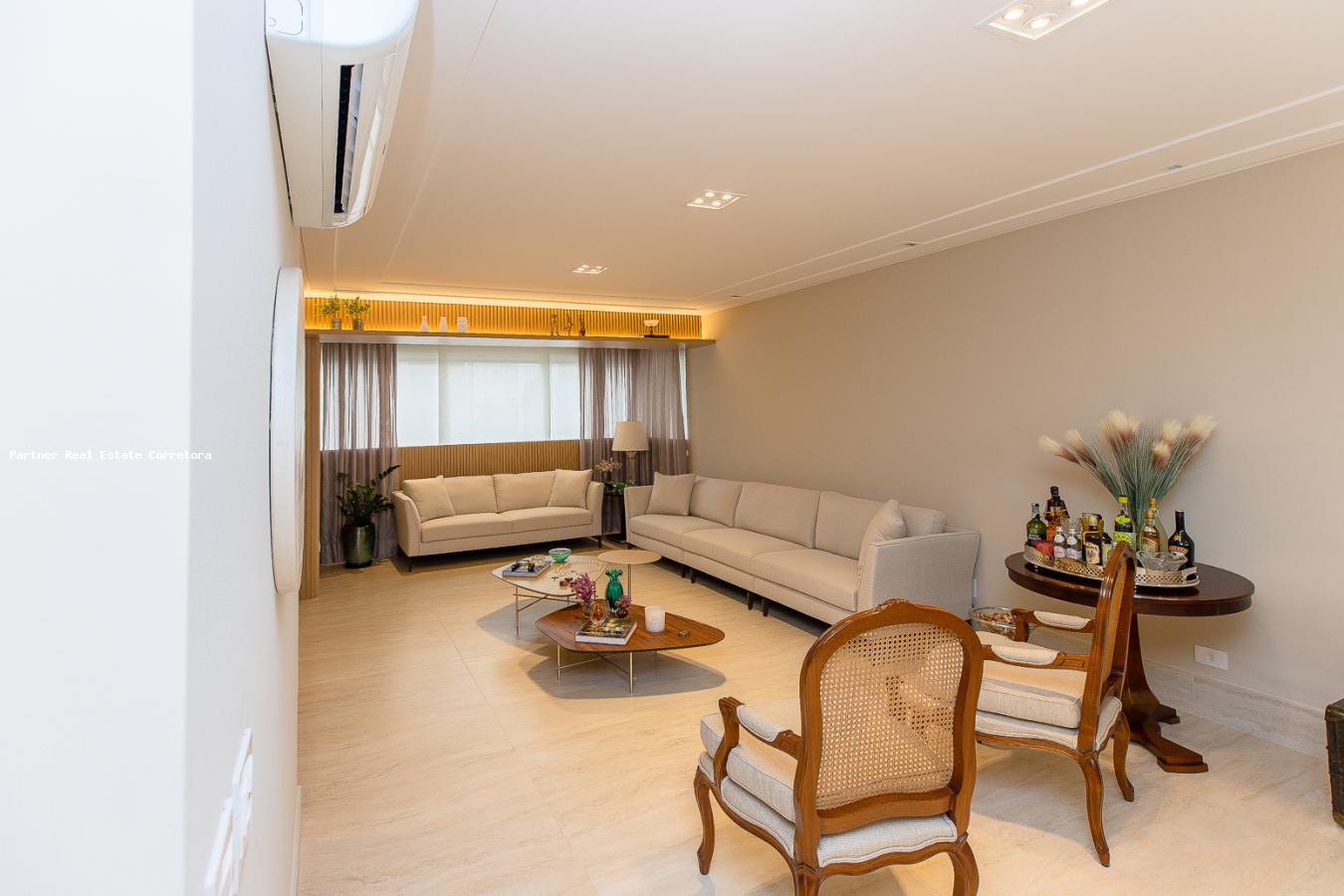 Apartamento à venda com 3 quartos, 235m² - Foto 23