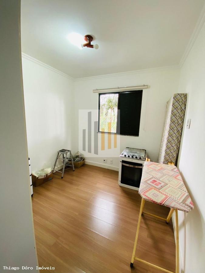 Apartamento à venda com 3 quartos, 64m² - Foto 11