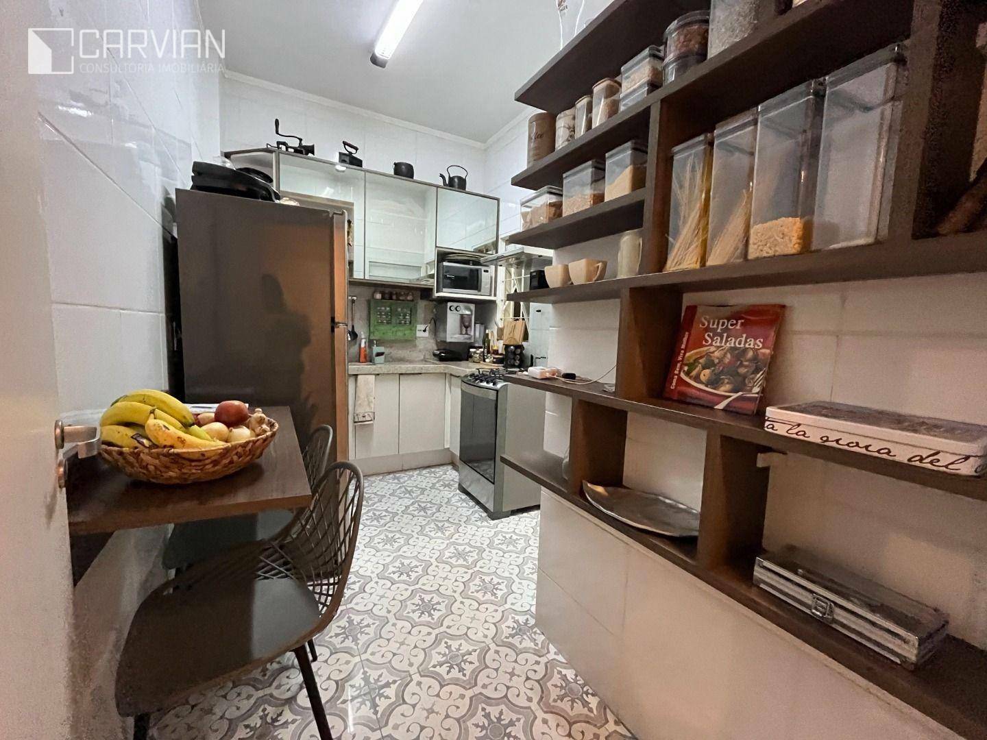 Apartamento à venda com 2 quartos, 62m² - Foto 13