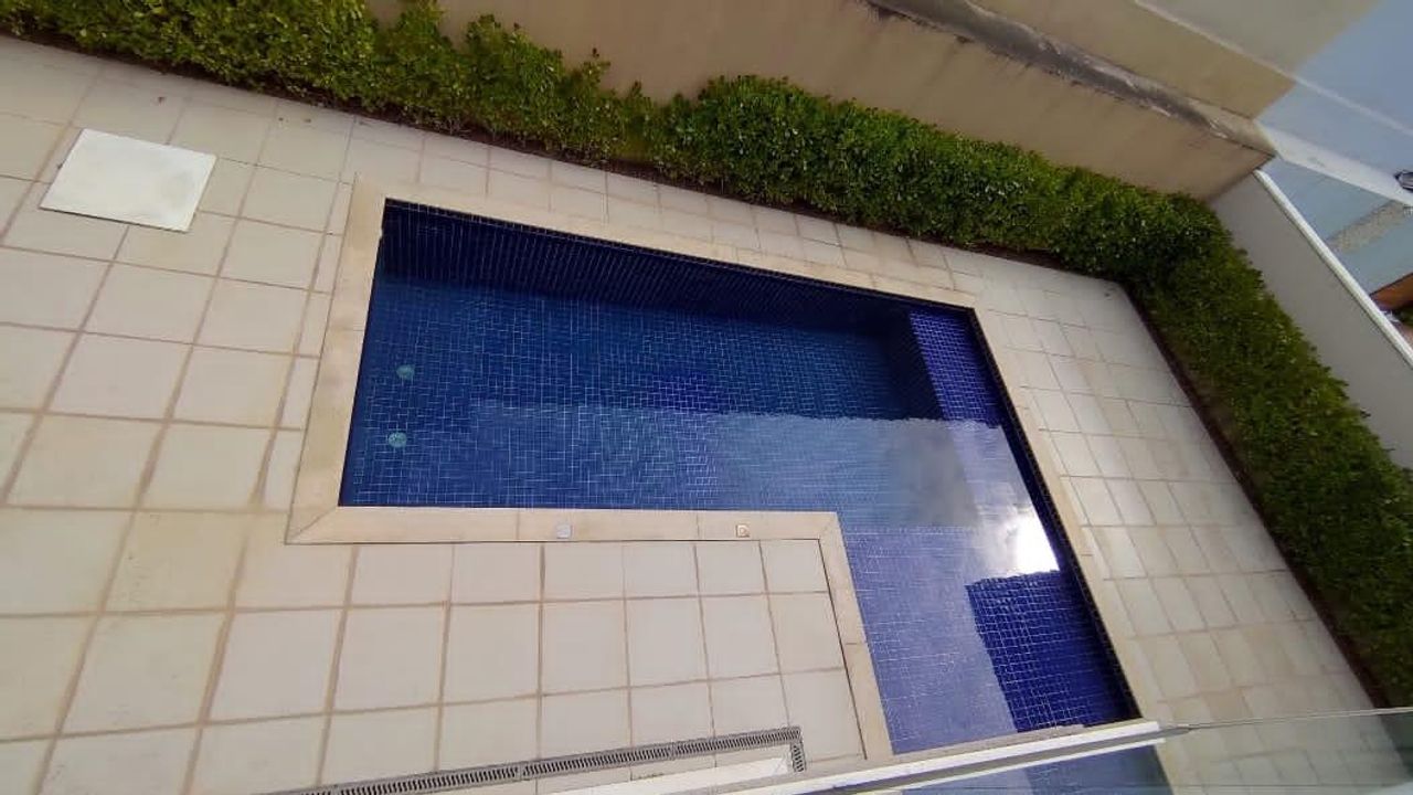 Casa de Condomínio à venda com 5 quartos, 469m² - Foto 3