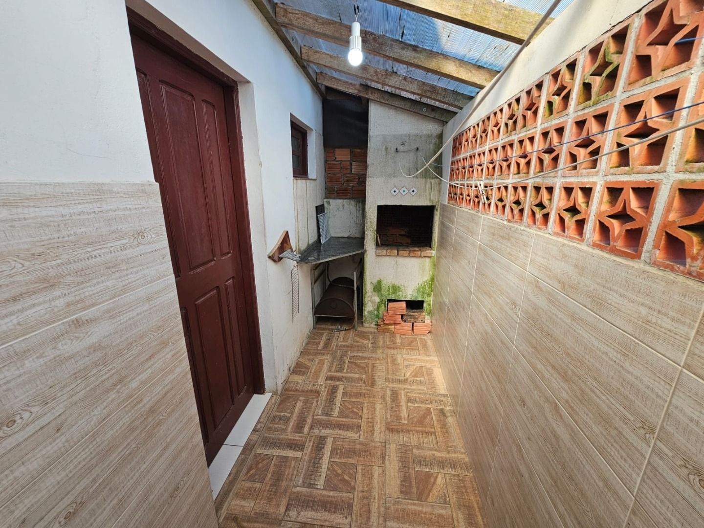 Casa à venda com 2 quartos, 60m² - Foto 8