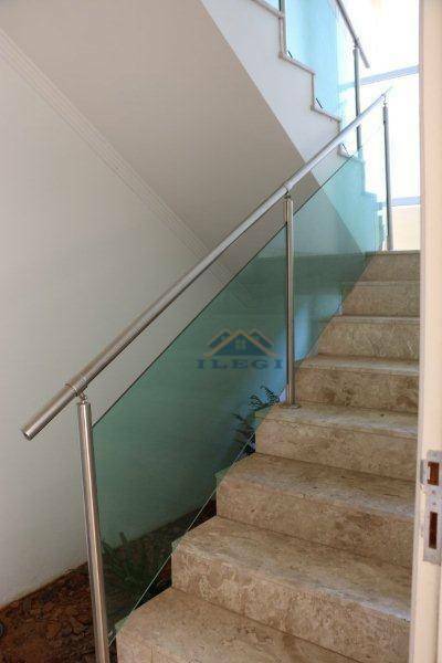 Casa de Condomínio à venda e aluguel com 3 quartos, 185m² - Foto 23