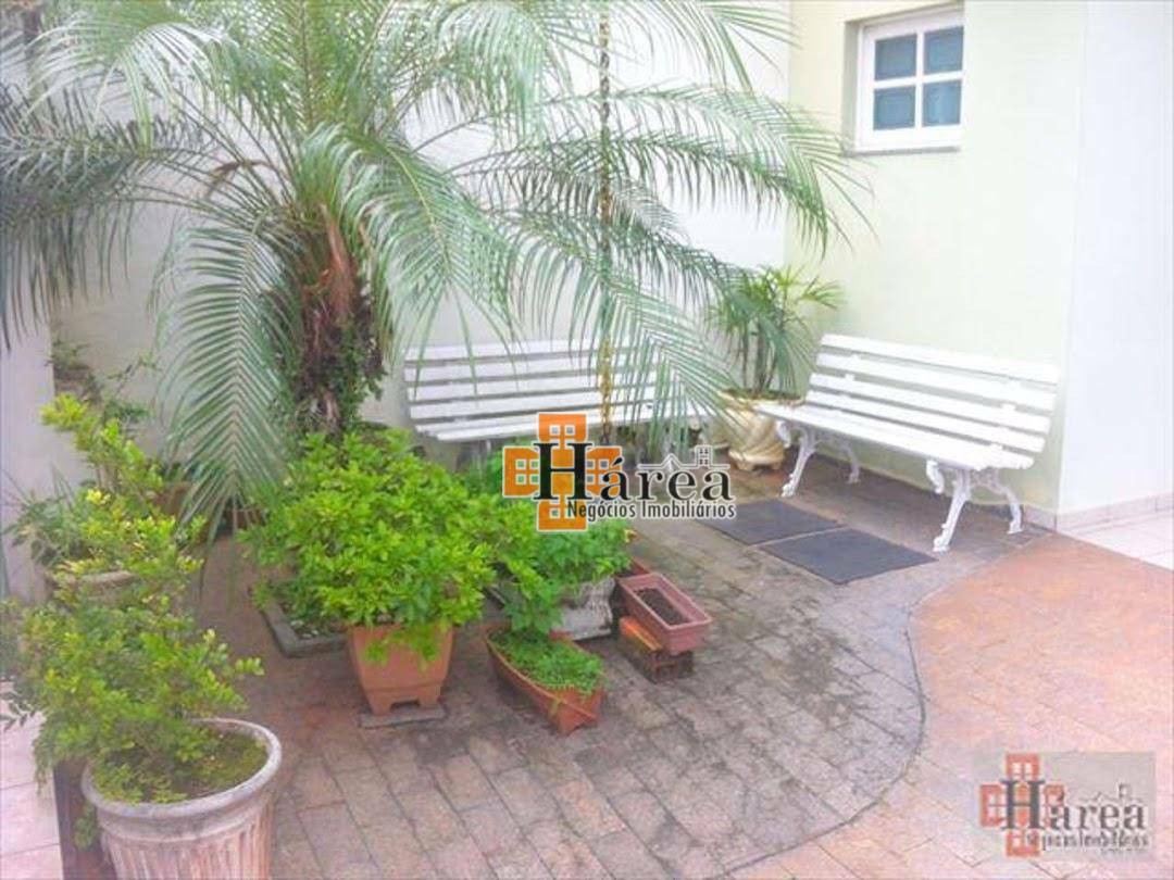 Sobrado à venda com 3 quartos, 222m² - Foto 4