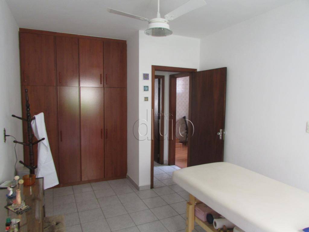 Casa à venda com 4 quartos, 270m² - Foto 25