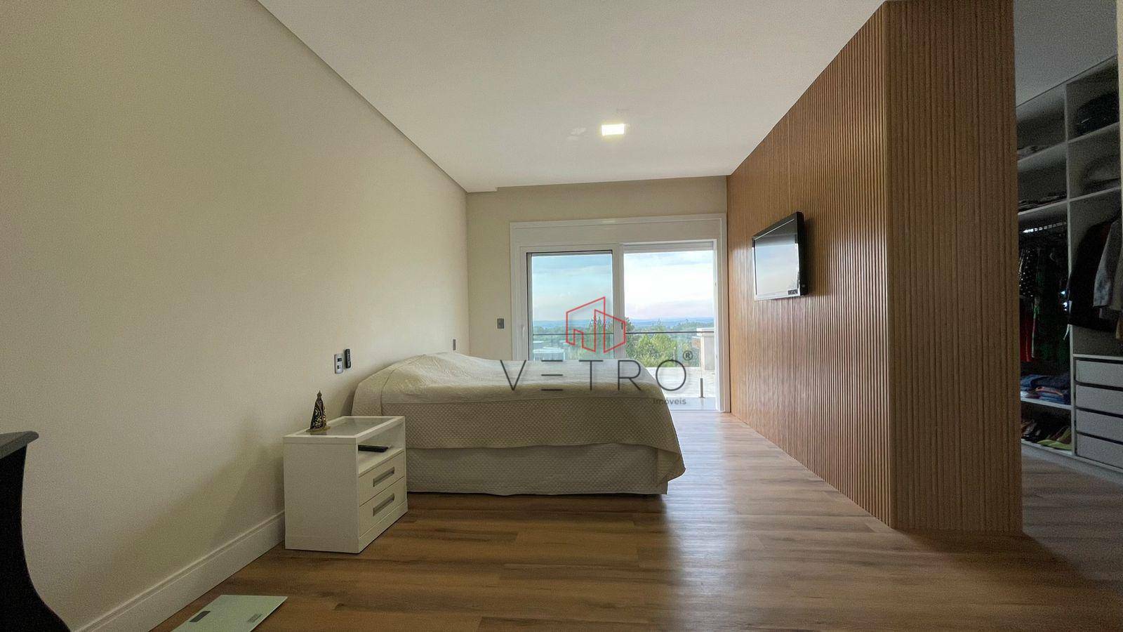 Casa à venda com 4 quartos, 330m² - Foto 9