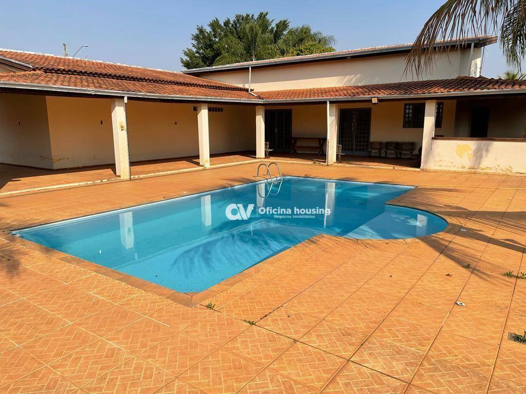 Chácara à venda com 3 quartos, 300m² - Foto 2