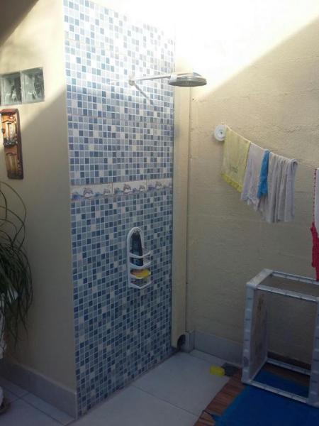 Casa de Condomínio à venda com 3 quartos, 150m² - Foto 2