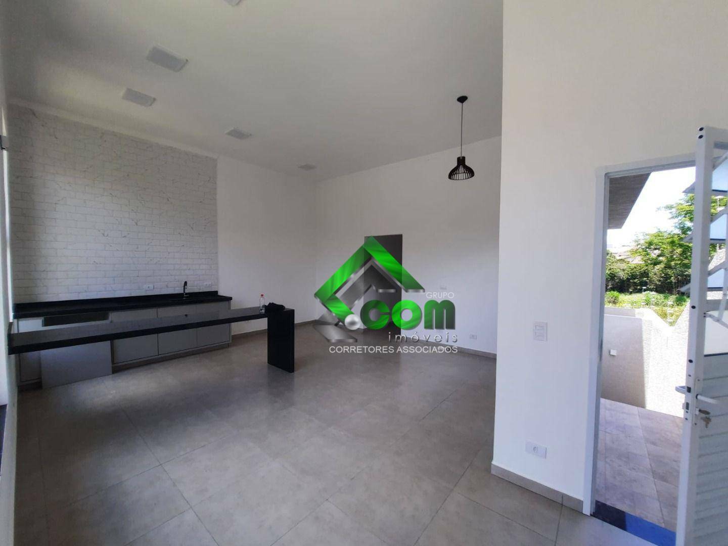 Casa à venda com 2 quartos, 100m² - Foto 5