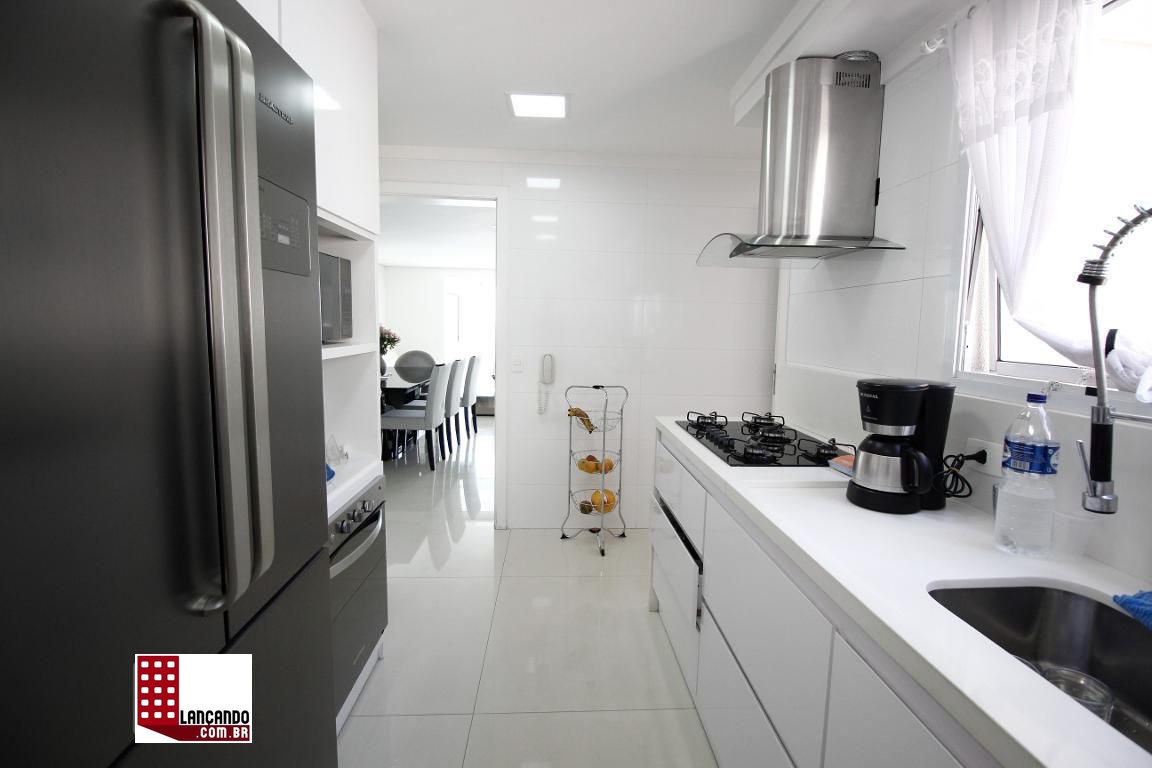 Apartamento à venda com 3 quartos, 330m² - Foto 19