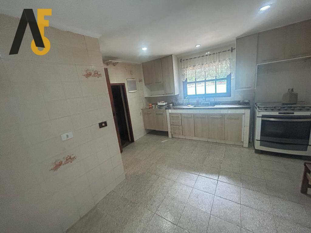 Casa à venda com 3 quartos, 400m² - Foto 34