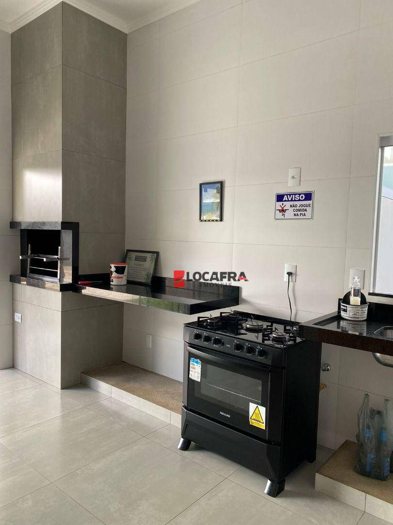 Casa à venda com 1 quarto, 170m² - Foto 4