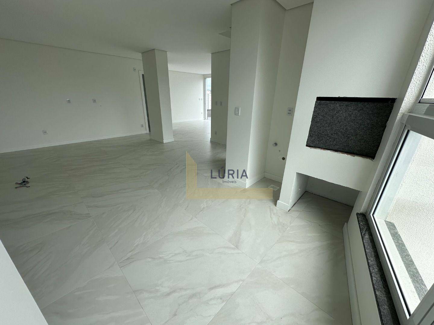 Apartamento à venda com 3 quartos, 151m² - Foto 5