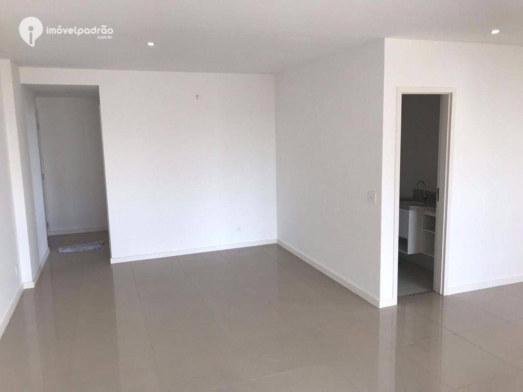 Apartamento à venda com 3 quartos, 115m² - Foto 21