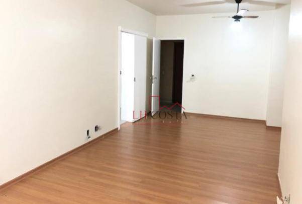 Apartamento à venda com 2 quartos, 100m² - Foto 3