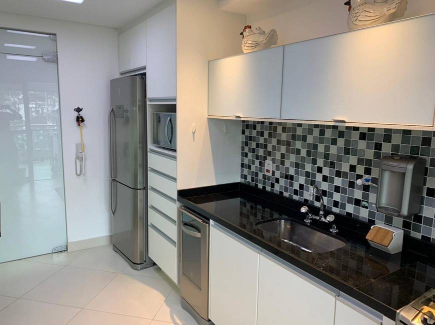 Apartamento à venda com 3 quartos, 130m² - Foto 12