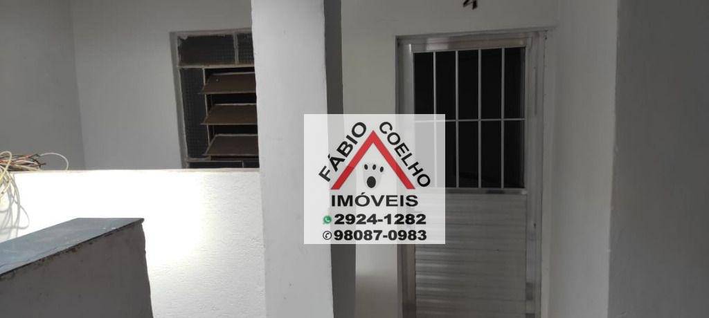 Sobrado à venda com 2 quartos, 1m² - Foto 3