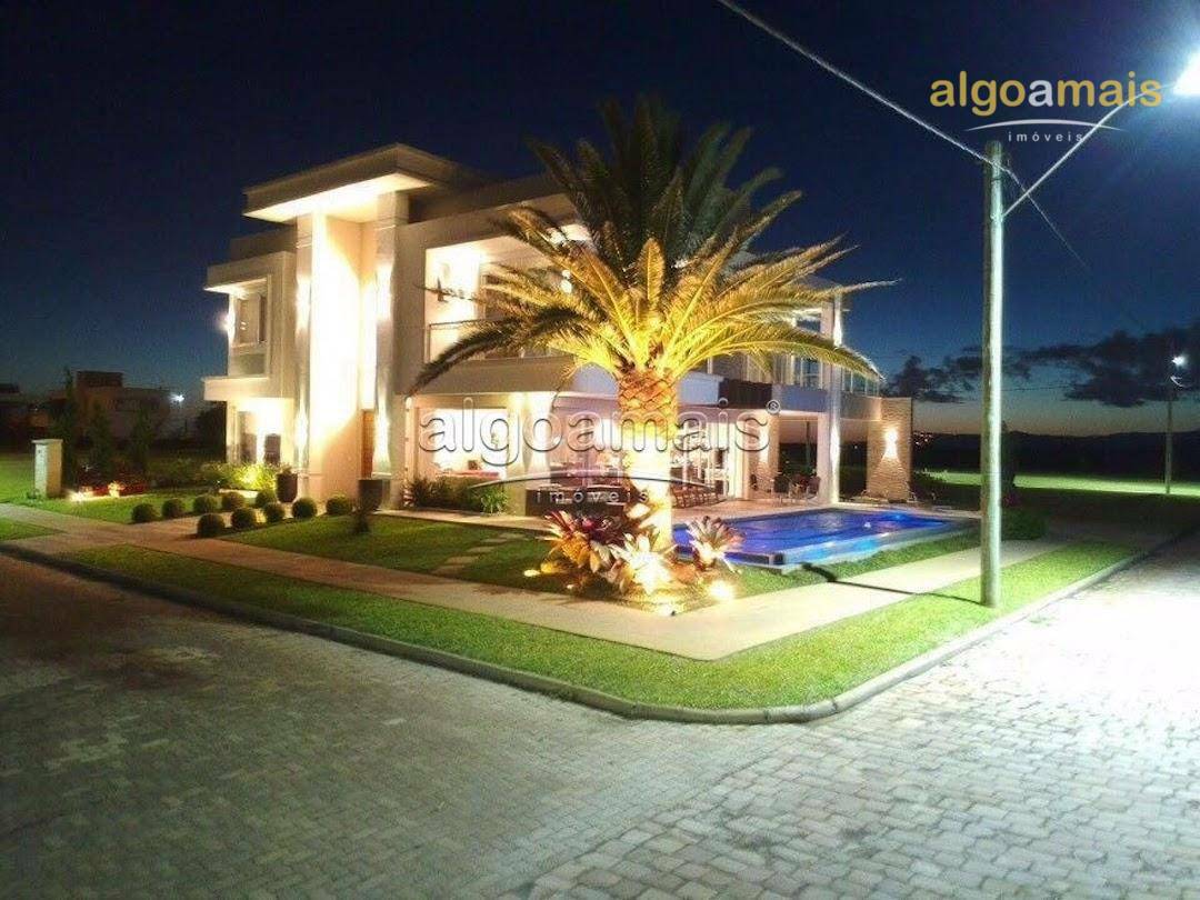 Casa de Condomínio à venda com 6 quartos, 461m² - Foto 1