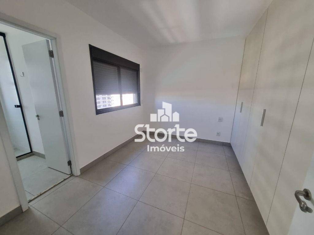 Apartamento para alugar com 3 quartos, 81m² - Foto 5