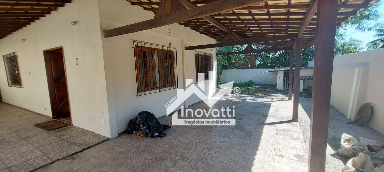 Casa à venda com 3 quartos, 128m² - Foto 1