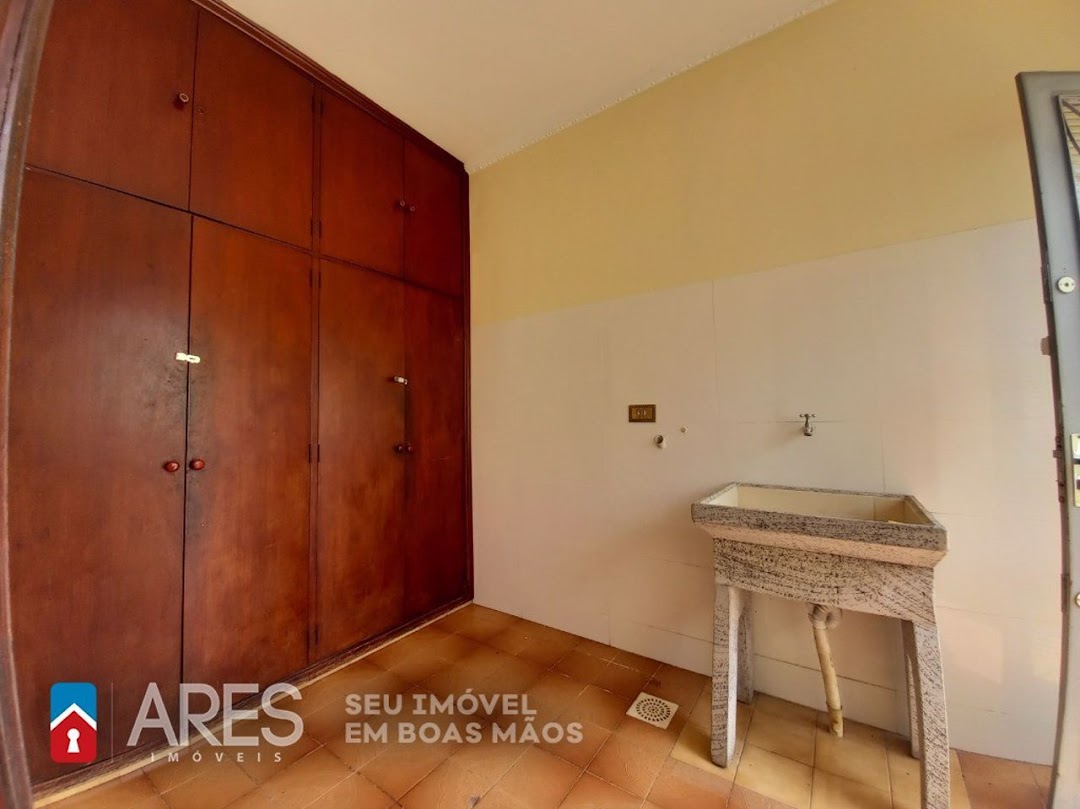 Casa para alugar com 3 quartos, 201m² - Foto 10