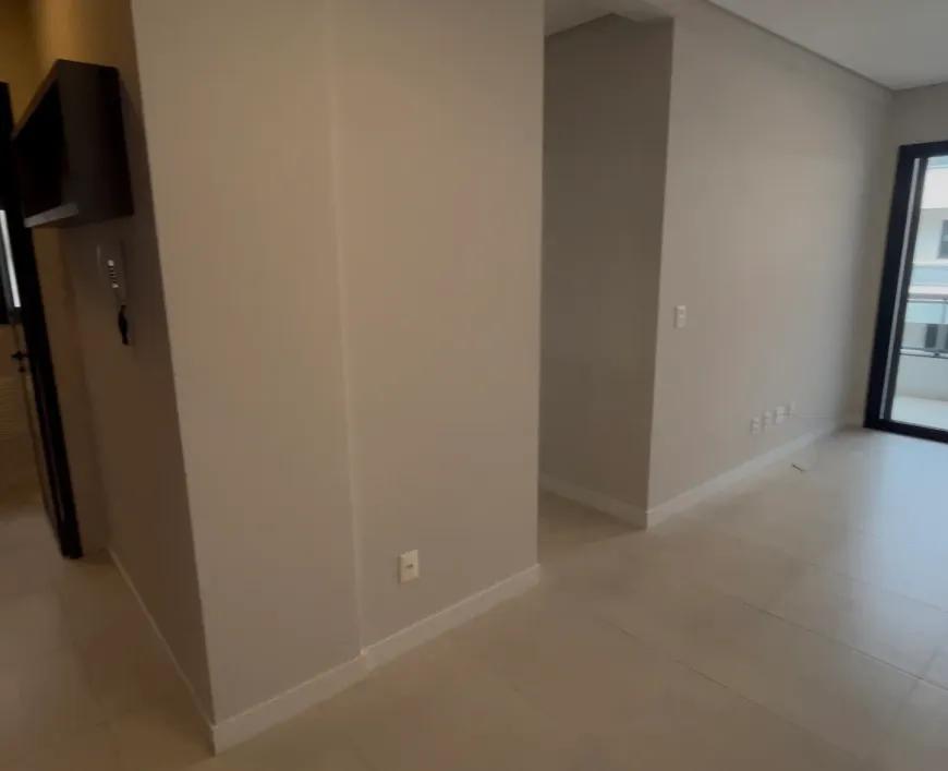 Apartamento para alugar com 2 quartos, 73m² - Foto 10