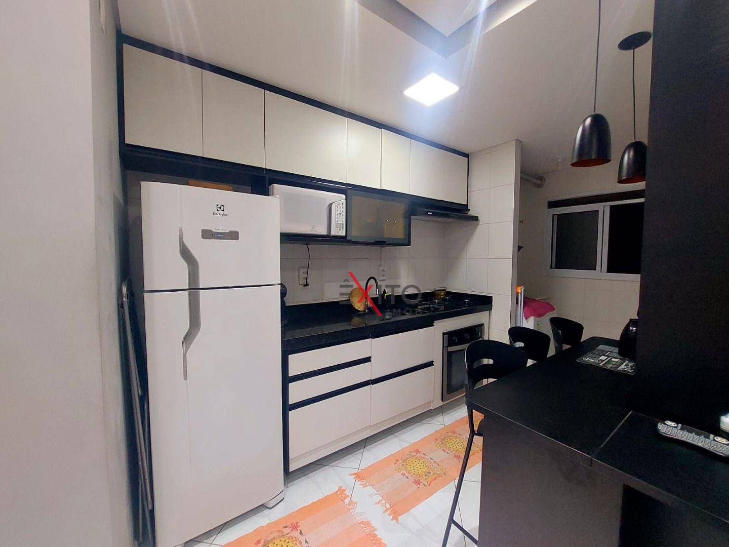 Apartamento à venda com 2 quartos, 50m² - Foto 4