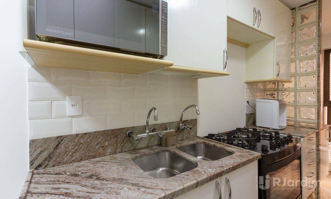 Apartamento para alugar com 4 quartos, 216m² - Foto 7