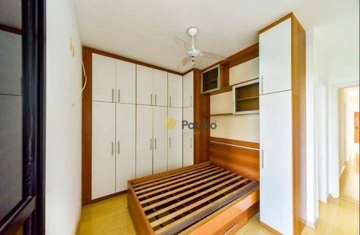 Apartamento à venda com 3 quartos, 107m² - Foto 15