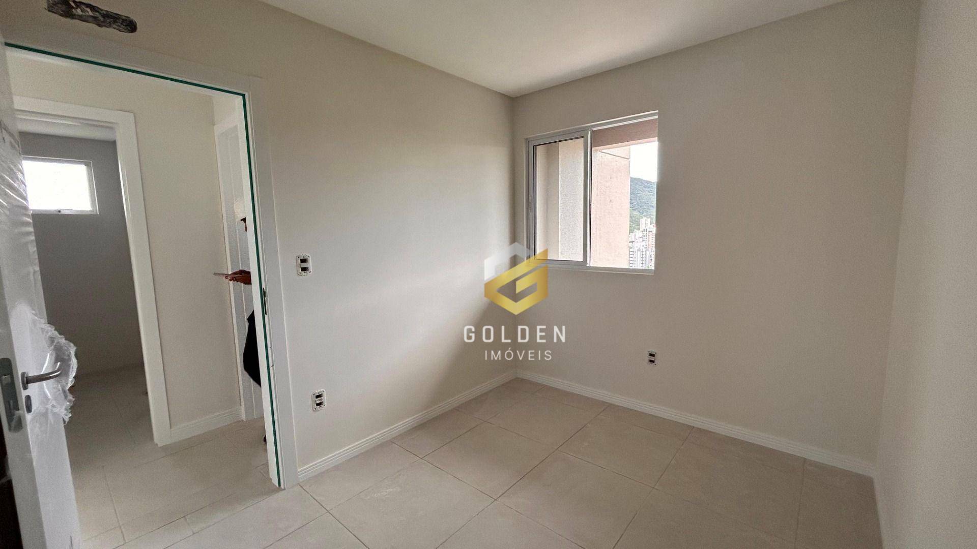 Apartamento à venda com 2 quartos, 14m² - Foto 12